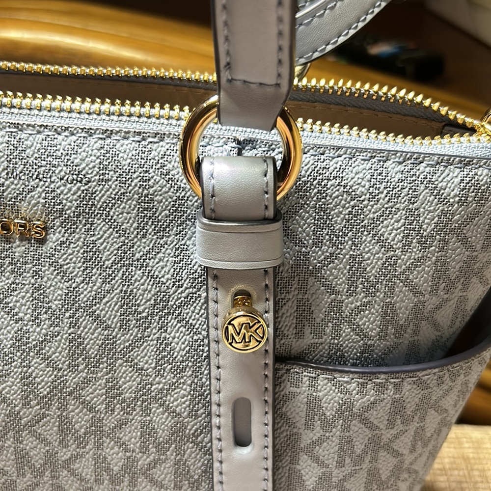 NWT Michael Kors purse short & long strap.. - Picture 4 of 12